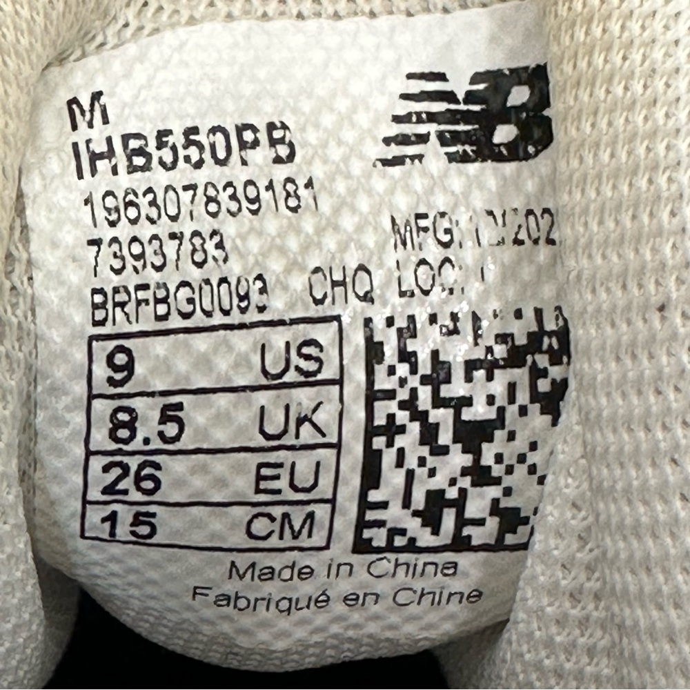 New Balance Kids’ 550 Sneaker Size 9 - Picture 4 of 11